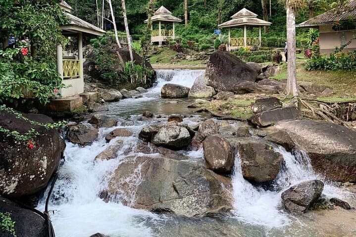 Countryside Biking Tour in Langkawi: Paddy Fields, Waterfalls & Local Flavors photo 3