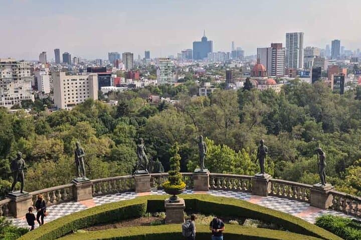 Private Chapultepec Park Bike Tour: Guided Ride Through Mexico City photo 4