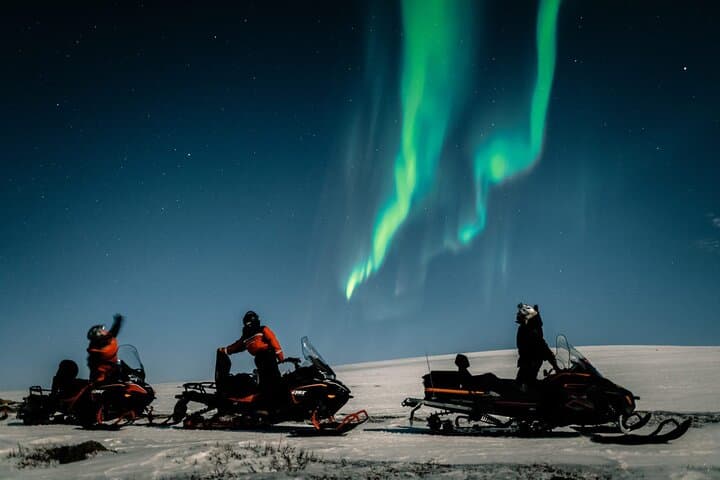 Snowmobile Northern Lights Tour — Alta & Finnmarksvidda Arctic Night Ride photo 3