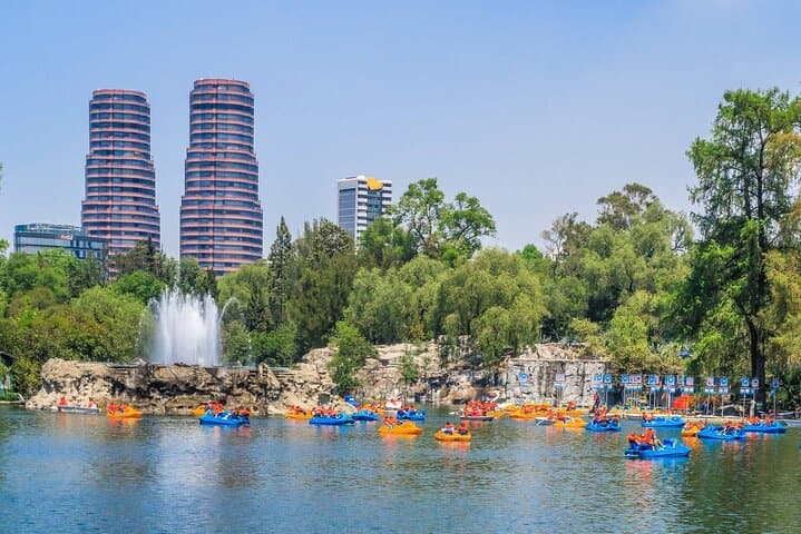 Private Chapultepec Park Bike Tour: Guided Ride Through Mexico City