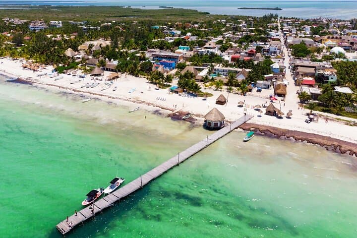 Isla Holbox Day Trip from Cancún: Punta Mosquito Boat Tour & Island Explorations photo 3