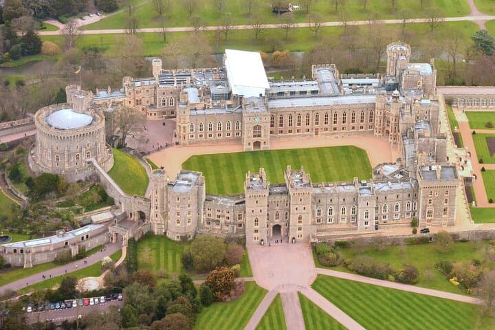 Private Royal Windsor Castle Tour with Guide, Chauffeur and Tickets photo 4