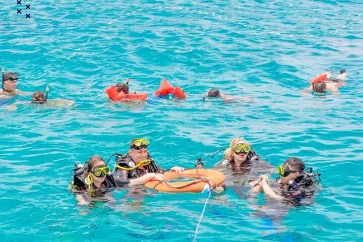 Punta Cana Platinum Catamaran Snorkel & Natural Pool Party photo 2
