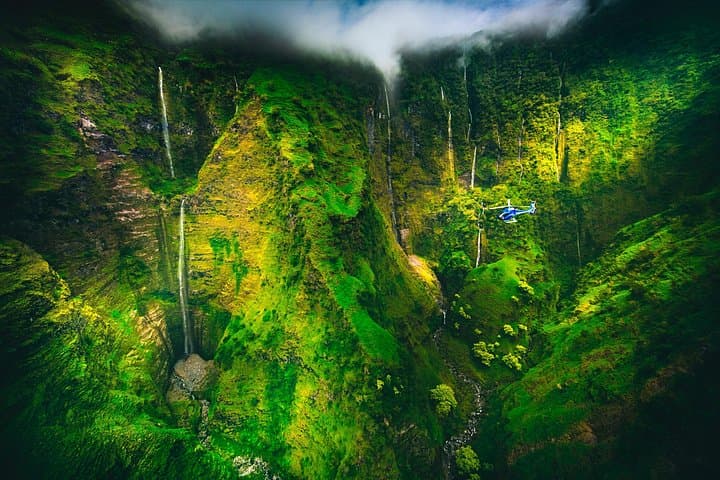 Maui & Molokai Spectacular Helicopter Tour with Exclusive Ulupalakua Landing photo 4