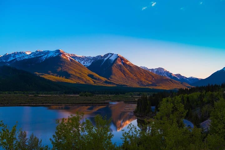 Banff Deep One-Day Tour: Johnston Canyon, Sulphur Mountain & Banff Highlights photo 6
