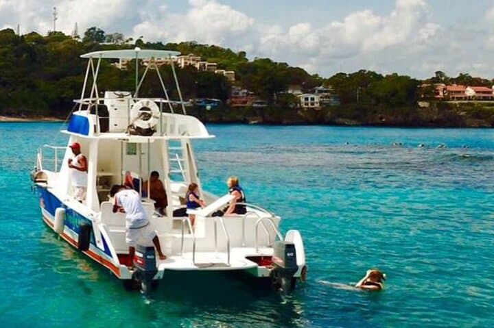 Private VIP Catamaran Party and Snorkel Tour at Sosúa Beach photo 3