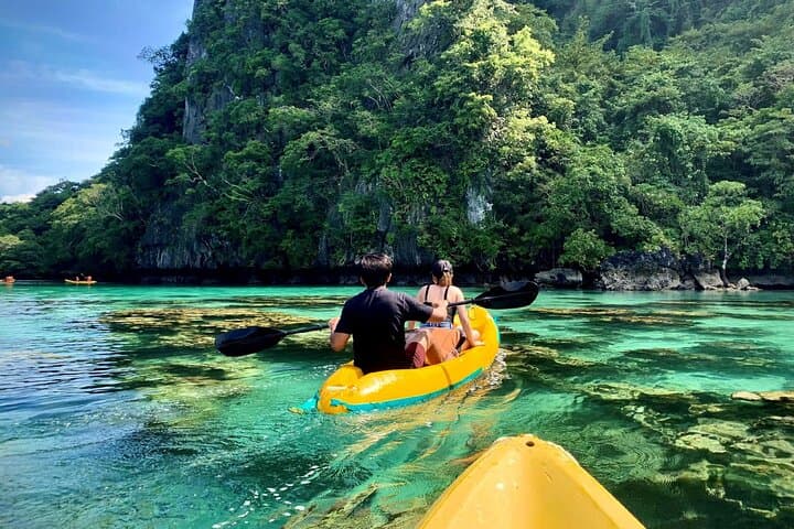 El Nido Tour D: Cadlao Lagoon, Nat Nat & Hidden Beaches — A Day on Bacuit Bay