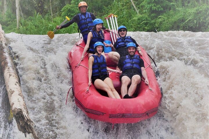 Telaga Waja River Rafting: 14.5km Class III+ Adventure with Private Transfer photo 3