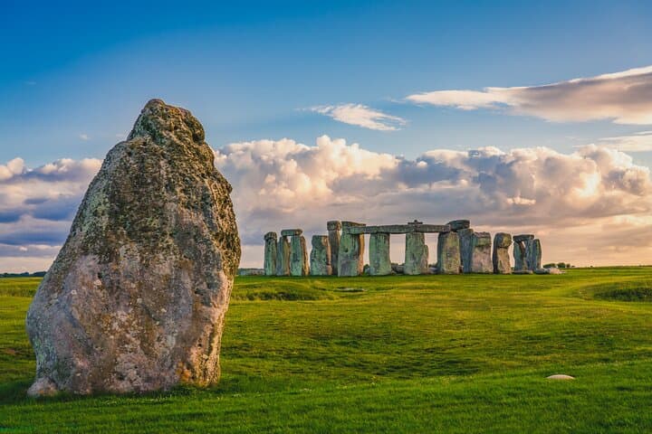 Half-Day Stonehenge Tour from Southampton — Guided Visit to the Prehistoric Circle photo 2