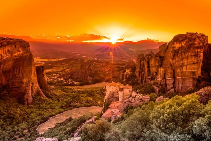 Meteora Private Sunset Tour: Monasteries & Panoramic Views at Dusk photo 3