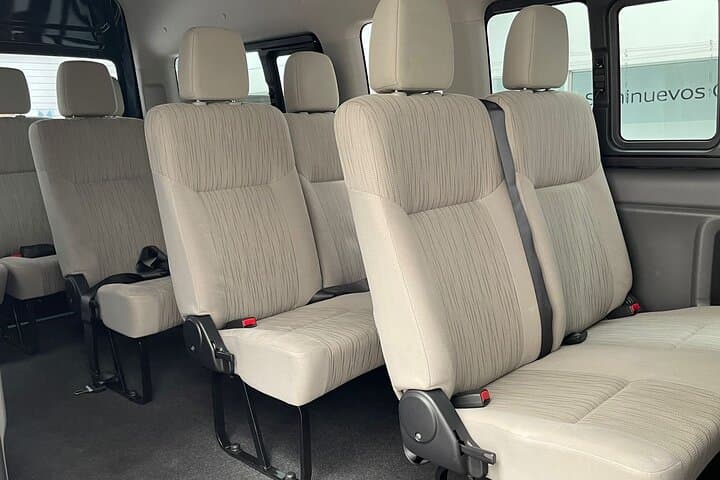 Hewanorra (UVF) Shared Roundtrip Transfer to St. Lucia Resorts photo 2