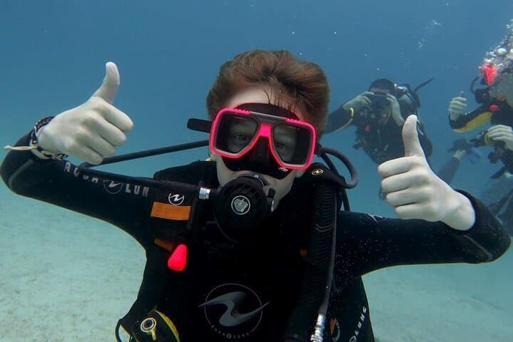 Discover Scuba Diving in El Nido: Beginner Dives in Bacuit Bay photo 2