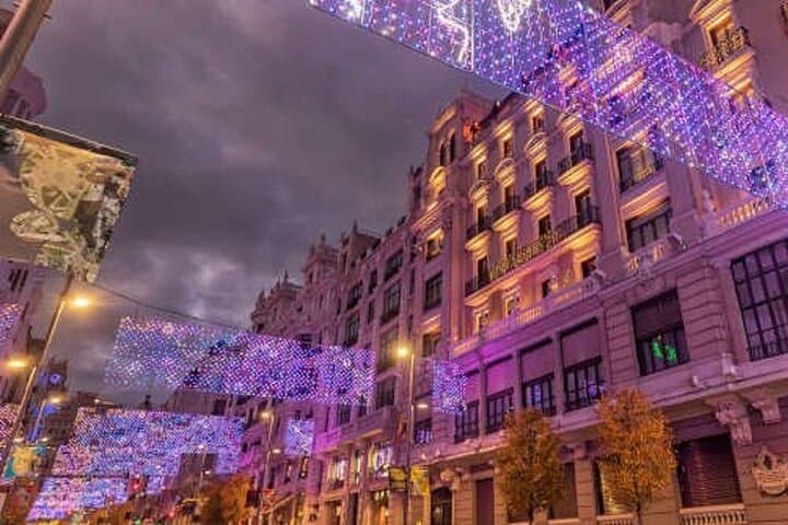Madrid Christmas Lights Tour by Electric Tuk Tuk — 45-Min Evening City Ride photo 6