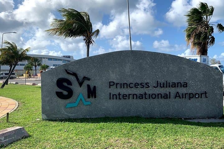 Private Transfer Across Saint Maarten: Door-to-Door Island Transport photo 2