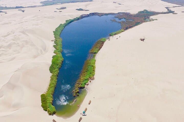 Morón Lagoon Desert Tour from Ica: Swim Dunes and Desert Scenery in Six Hours