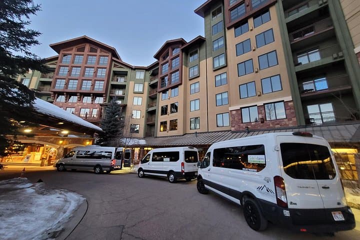 Salt Lake City to Park City Private Winter Transfer – SUV & Van Service photo 3