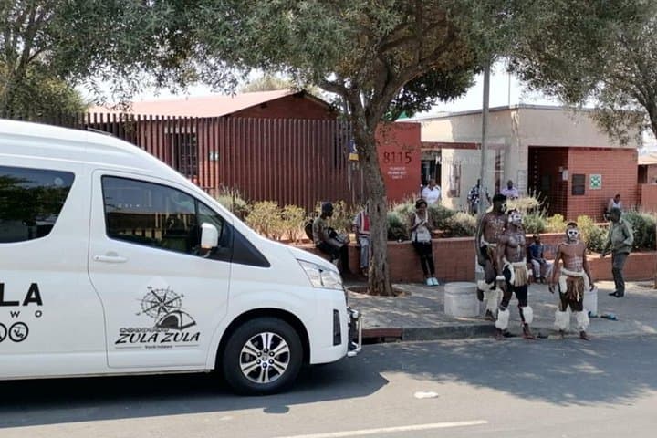 Explore Soweto and the Apartheid Museum: Half-Day Private Tour from Johannesburg