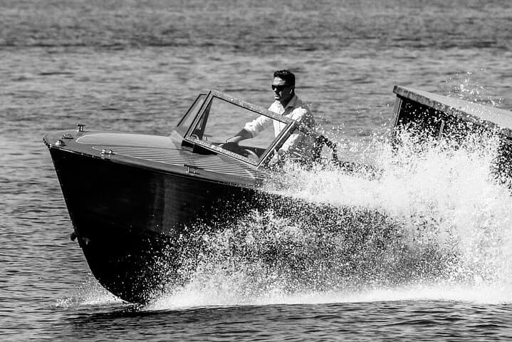 Private Wooden Boat on Lake Como: 4-Hour Bellagio & Varenna Cruise photo 4