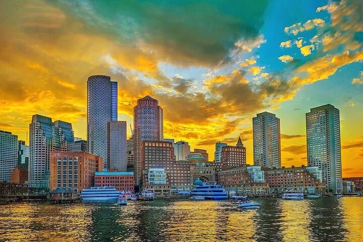 Private 4-Hour Boston City Tour with Harvard Visit — Freedom Trail, Faneuil Hall & Luxury Transfer