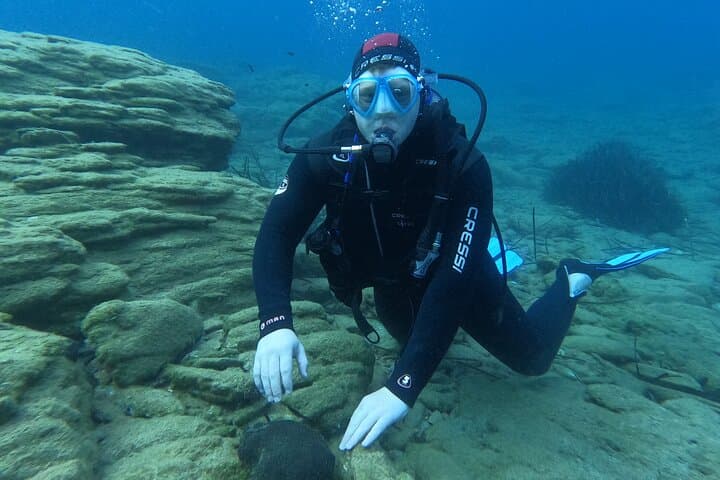 Beginner SSI Intro Dive in Agia Pelagia: 2 Open-Water Dives & Transfer photo 4