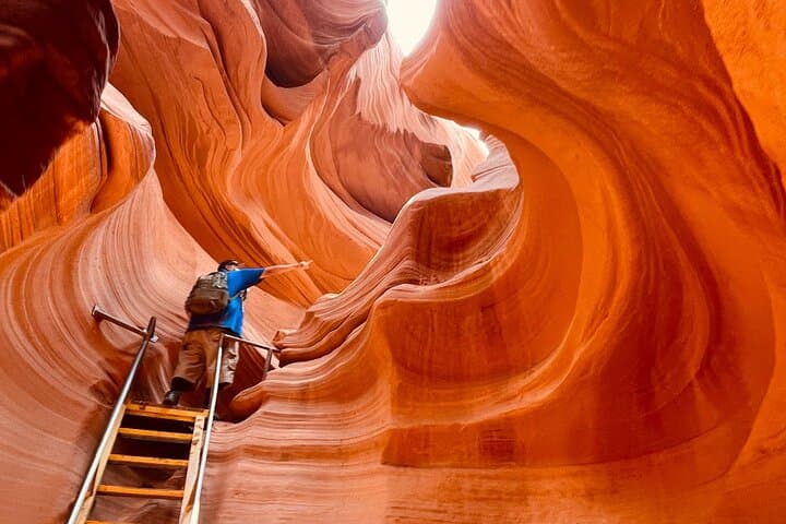 2-Day Grand Circle: Grand Canyon, Antelope & Monument Valley from Las Vegas photo 2
