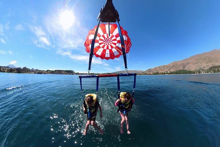Wanaka Parasailing: Scenic Parasail Flights Over Lake Wanaka photo 4
