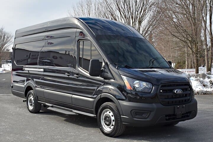 Private Sprinter Airport Transfer: JFK & LGA to Manhattan Round Trip photo 2