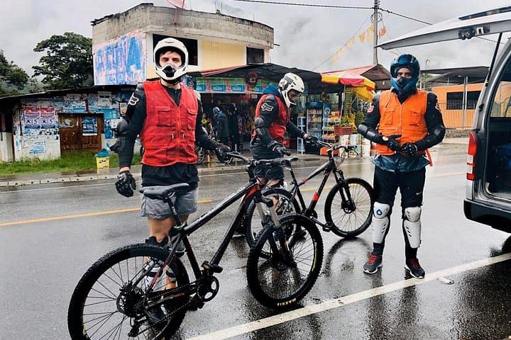 Inca Jungle Trek: Cusco to Machu Picchu — 4-Day Bike, Hike & River Adventure photo 2