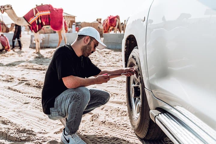 Qatar 10-Hour Desert Safari: Dune Cruising, Khor Al Udaid Swim & BBQ photo 4
