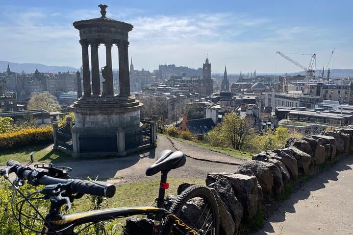 Hidden Gems of Edinburgh: 3-Hour Old Town Walking Tour