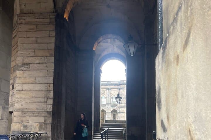 Hidden Gems of Edinburgh: 3-Hour Old Town Walking Tour photo 5