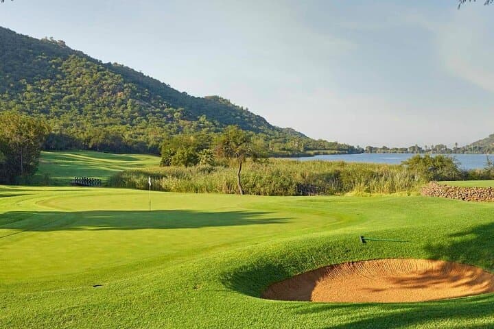 Play Gary Player Course at Sun City: Private Full-Day Golf Tour photo 2