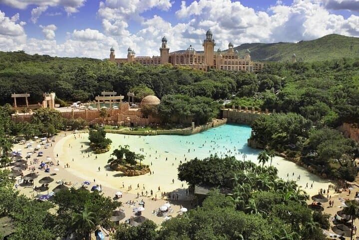 Play Gary Player Course at Sun City: Private Full-Day Golf Tour photo 5