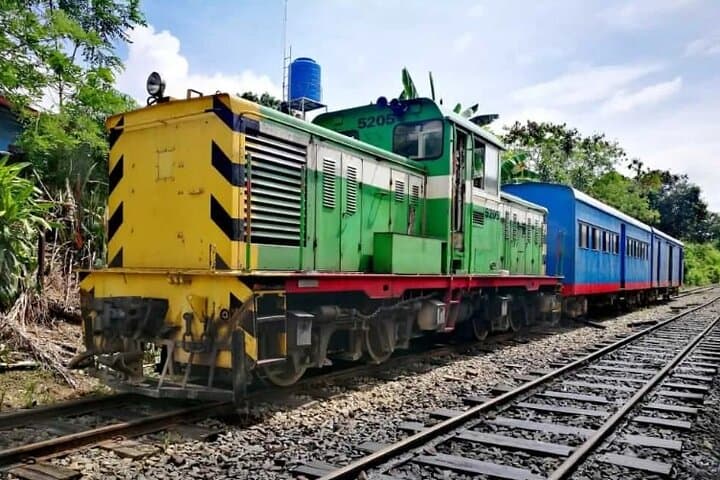 Padas River White-Water Rafting: Thrills, Train Ride & Sabah's Interior Wilds photo 6