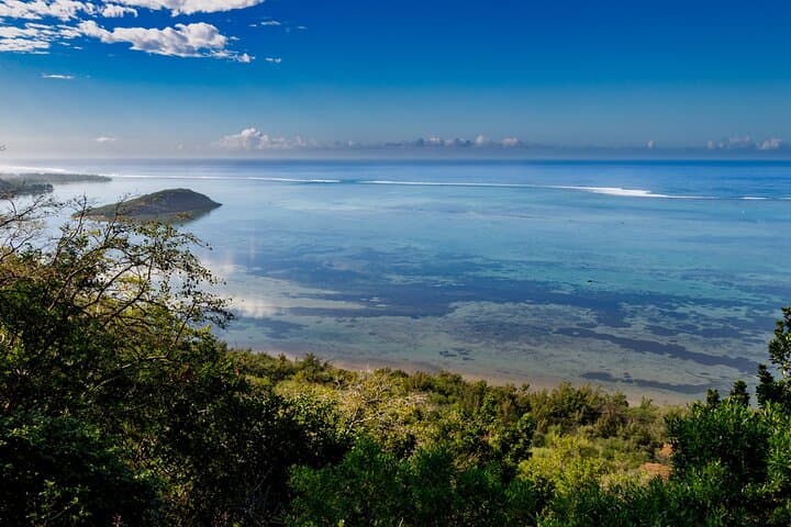 Hike Le Morne and Chamarel: Instagram-Friendly Day Tour in Mauritius photo 5