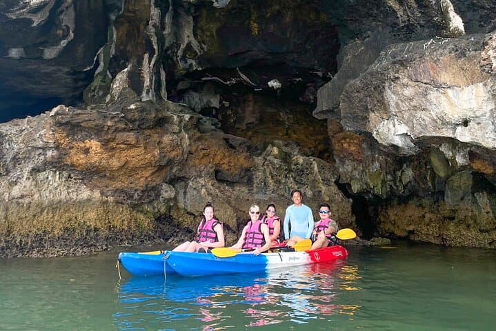 Half-Day Kayaking in Ao Thalane: Paddle Mangroves & Limestone Cliffs Near Krabi photo 5