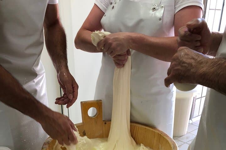 4-Day Molise Discovery Tour: Castles, Jeep Trails & Local Traditions photo 3