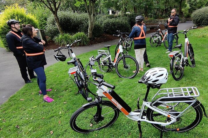Galway E-Bike Scavenger Hunt: 2.5-Hour Electric Bike Adventure Through the City photo 3