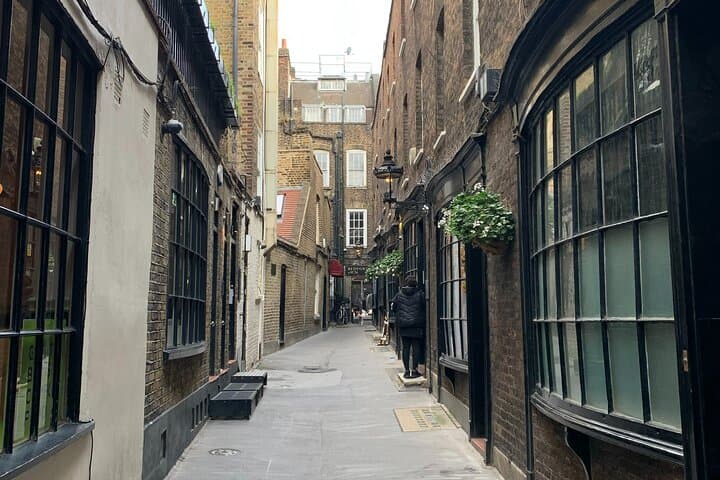 Private Harry Potter Locations Walking Tour in London photo 6
