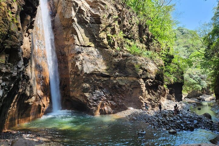 Tamanique Waterfalls Trek and El Tunco Surf Day Trip