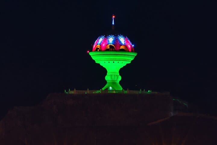 Muscat by Night: Illuminated Sights & Mutrah Market Evening Tour photo 2