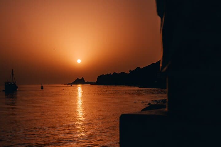 Muscat by Night: Illuminated Sights & Mutrah Market Evening Tour photo 4