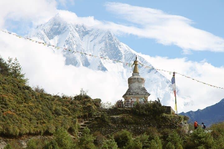 14-Day Everest Base Camp Trek: Lukla to Kalapatthar Adventure photo 5