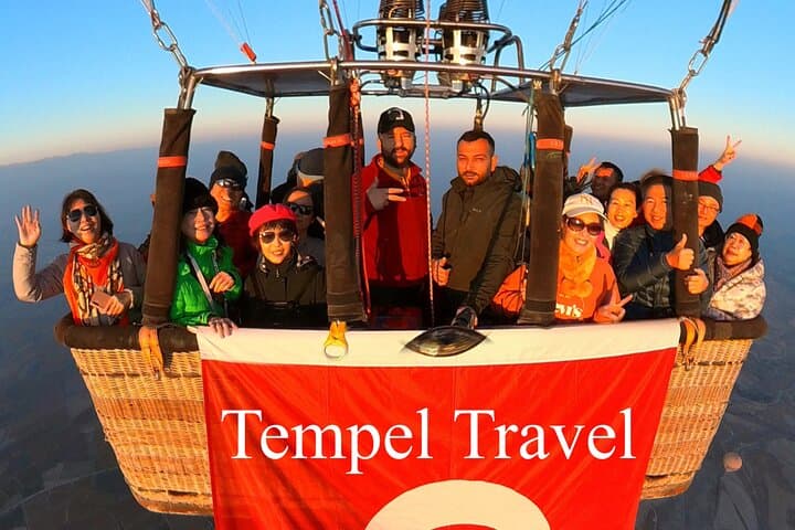 Pamukkale Hot Air Balloon Ride Over Travertines with Champagne