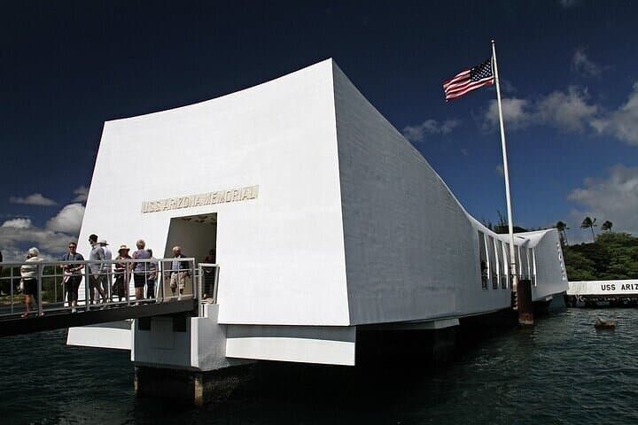 Private Pearl Harbor USS Arizona Memorial Tour from Honolulu photo 3
