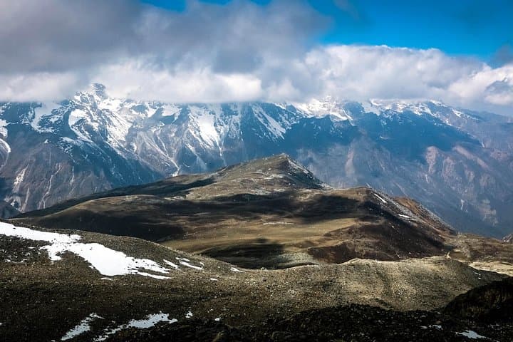 Langtang Valley Trek to Kyanjin Gompa: 10–12 Day Himalayan Lodge Trek photo 3