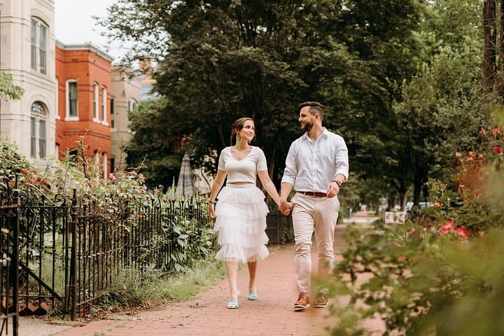 Charleston Private Vacation Photoshoot: 30–60 Minute Local Photo Session photo 1