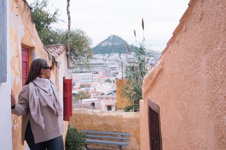 Private Holiday Photoshoot in Athens — Professional Photo Walk & Tips photo 2