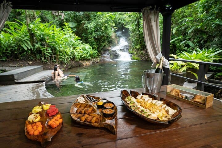 Private Luxury Rainforest Thermal Pools & Waterfalls at Rincón de la Vieja photo 5