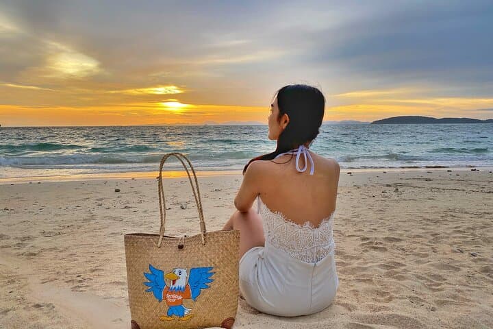Krabi 4-Island Sunset Tour: Sandbar Walk, Snorkel & Beach BBQ photo 2